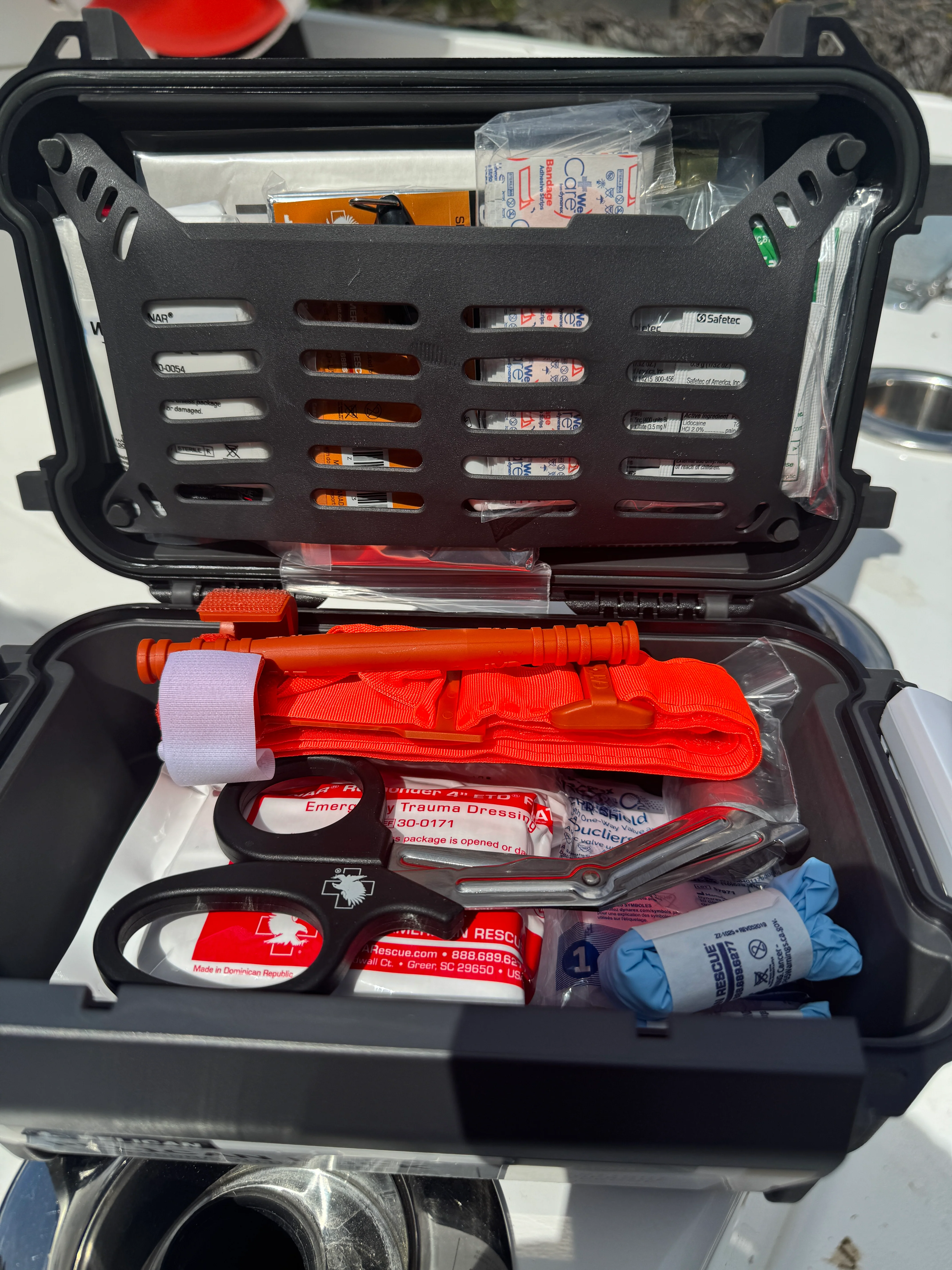 The Qualified Captain Trauma Kit - Image 3