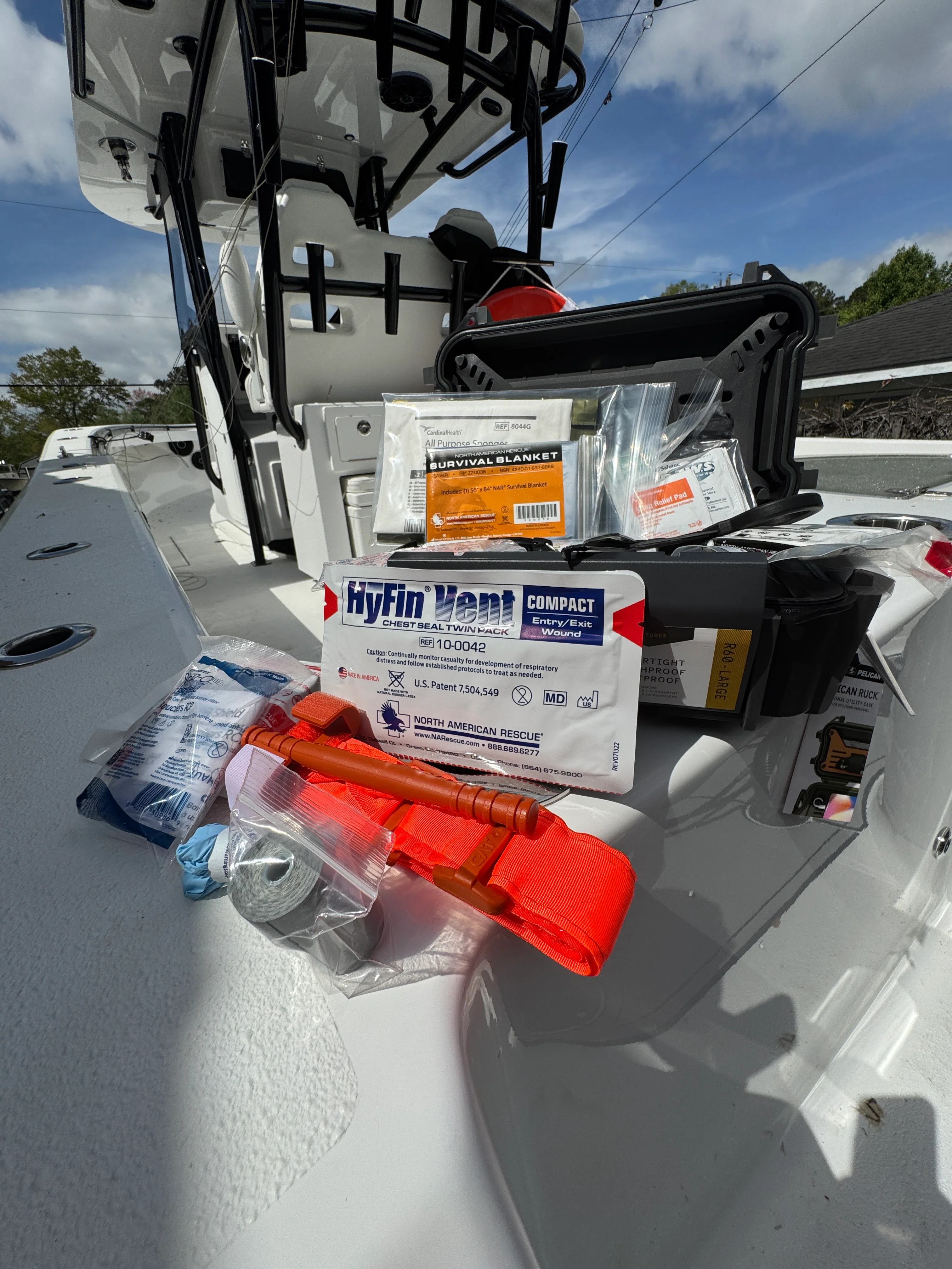 The Qualified Captain Trauma Kit - Image 4